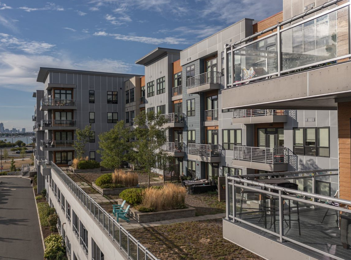 railing on apartment complex
