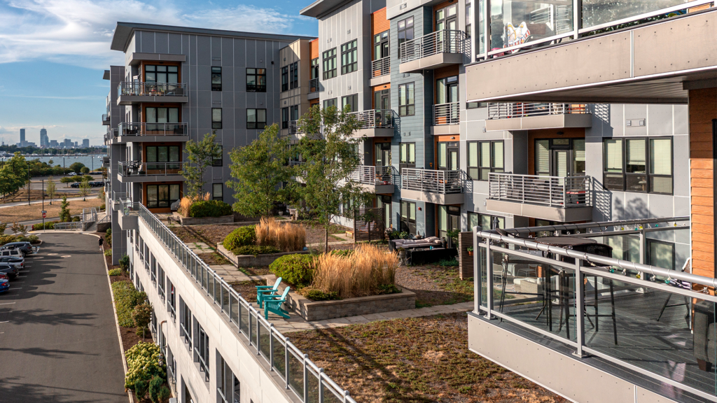 Aluminum railing on a multifamily project.